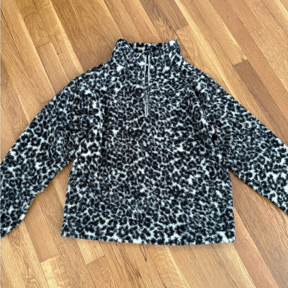 Women’s Leopard Print Sherpa Quarter-Zip sweatshirt